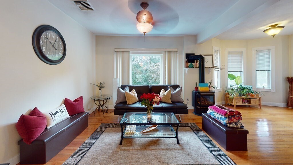 Foto principal - 60 Auburn St