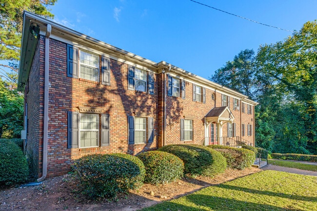 Building Photo - ReNew Chastain