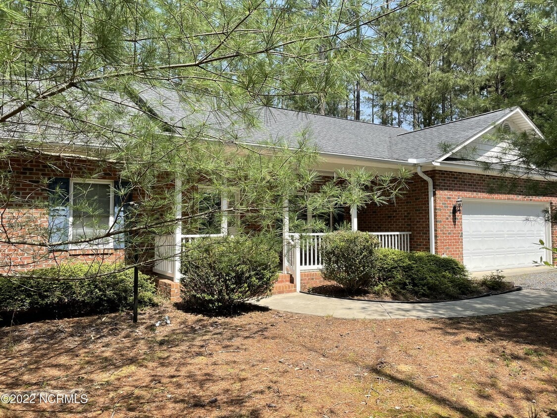 Primary Photo - 504 Shelton Dr