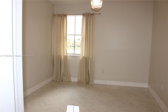 Building Photo - 6340 NW 114th Ave