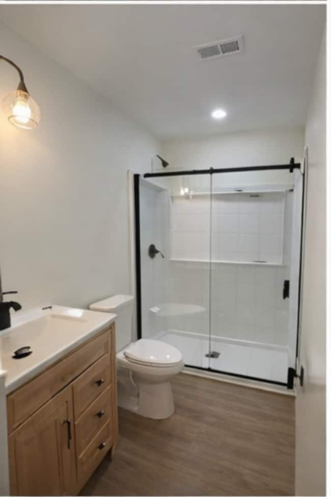 Photo - 201 Sheffield Ln House