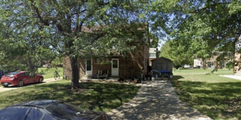 Primary Photo - 728/730 W. 15th St. , Newton