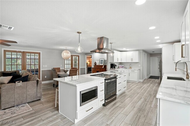 Foto del edificio - 1250 Kasamada Dr