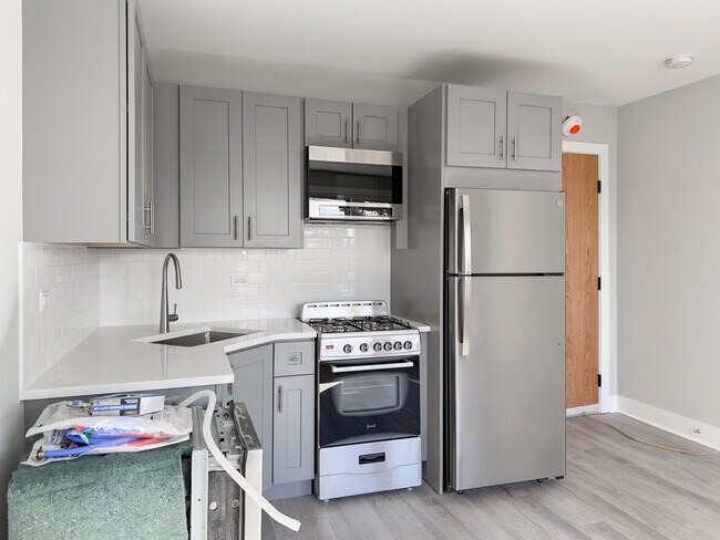 Foto del edificio - 378 Hazel Ave