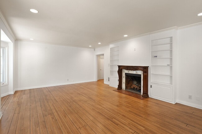 Building Photo - 103 N Anita Ave