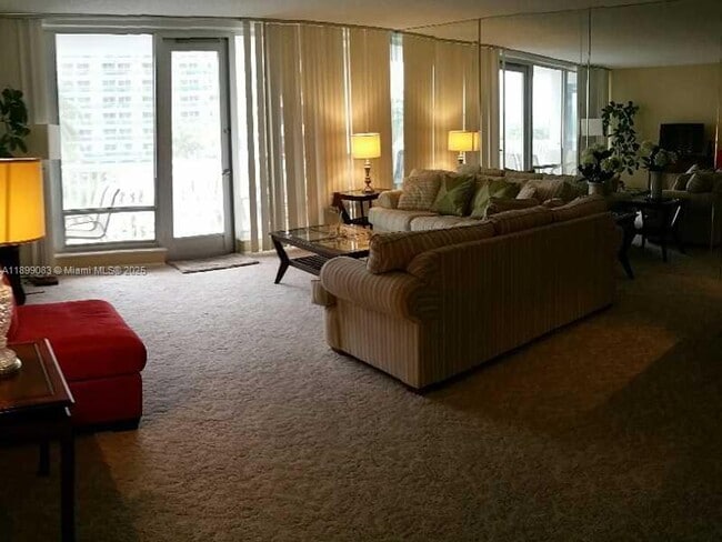 Foto del edificio - 4020 Galt Ocean Dr