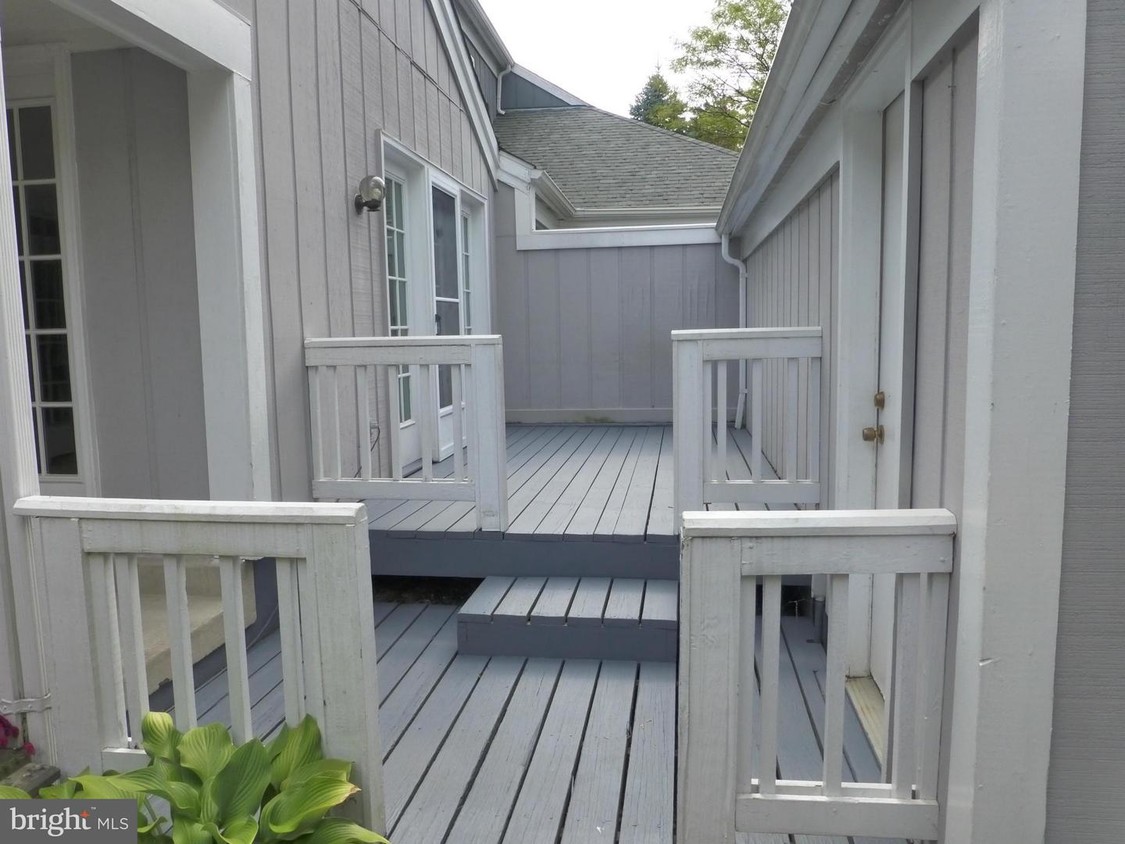Foto principal - 20626 Highland Hall Dr