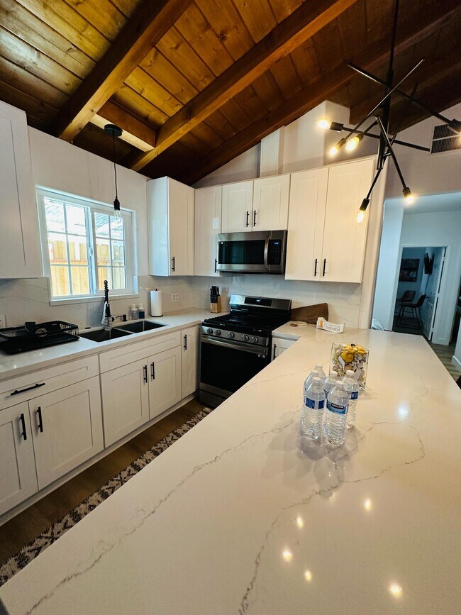 Foto del edificio - 4040 Boundary St