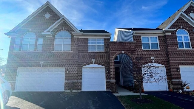Building Photo - 122 Allerton Dr