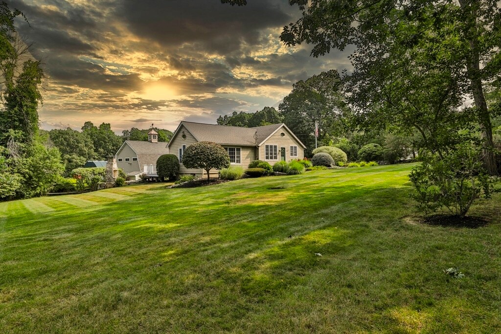 Foto principal - 24 Browns Ln