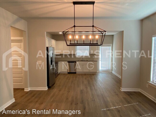 Foto del edificio - 3 br, 2 bath House - 260 Avalon Way