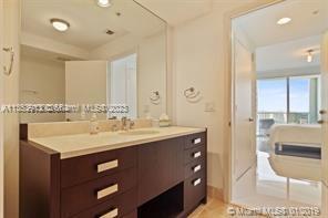 Building Photo - 18201 Collins Ave