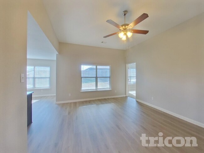 Building Photo - 118 Bush Dr