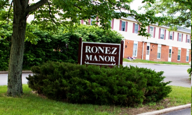 Foto del edificio - Ronez Manor Apartments