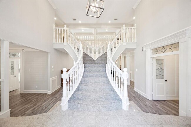 Foto del edificio - 1310 Kelliwood Oaks Dr