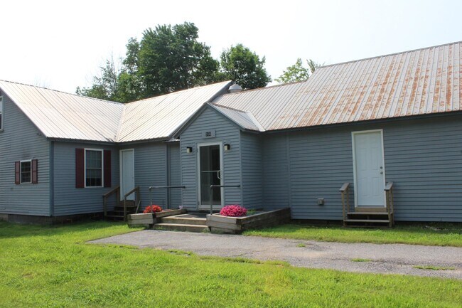 Building Photo - 166 Whittier Rd