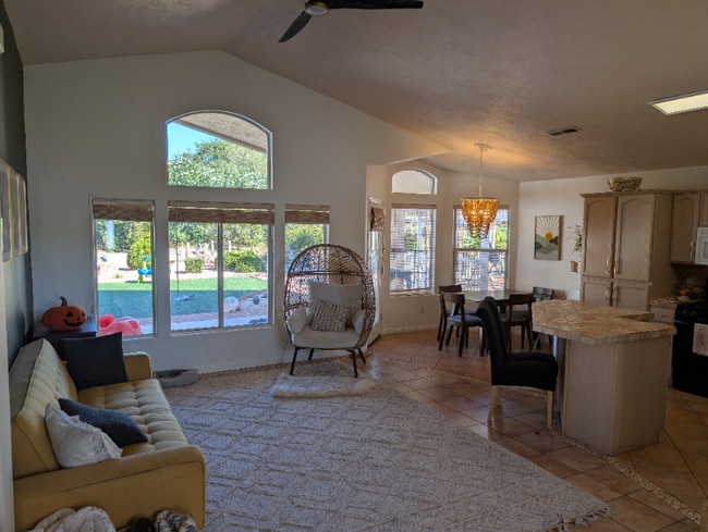 Building Photo - 2401 E 630 N