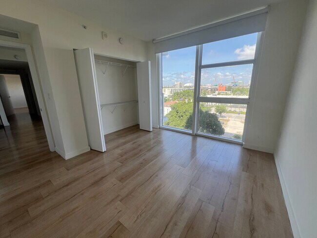 Foto del edificio - 1524 NE Miami Pl
