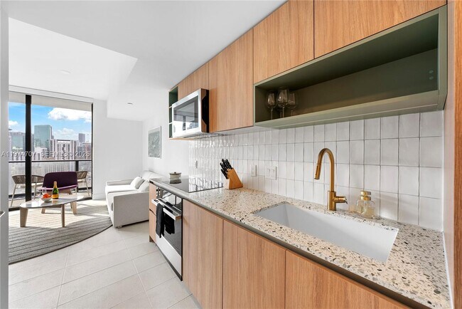 Foto del edificio - 159 NE 6th St