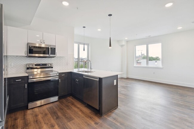 Interior Photo - 1701 Federal - Olo