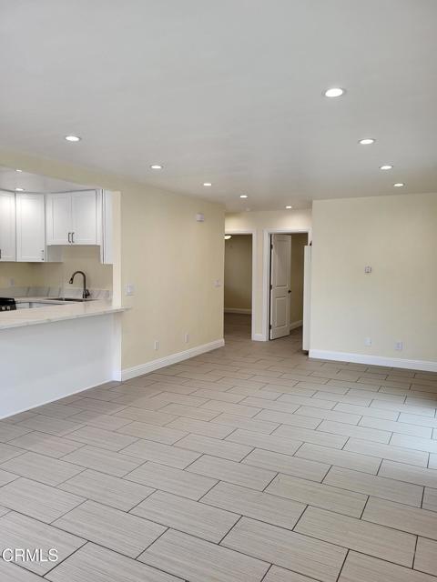Building Photo - 2071 Ayala St