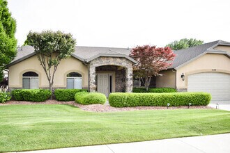Building Photo - 2133 W 410 S