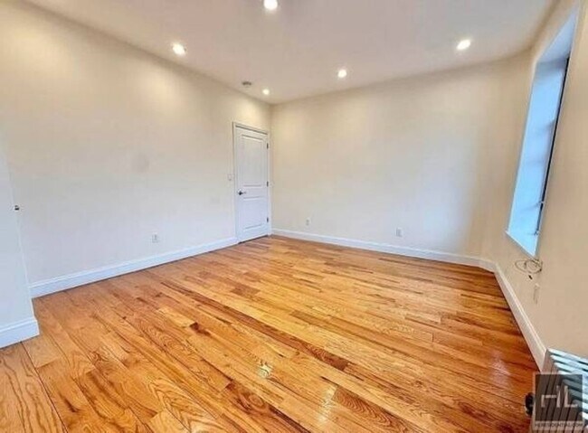 Foto del edificio - BERGEN STREET