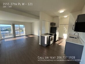 Building Photo - 3555 27th Pl W