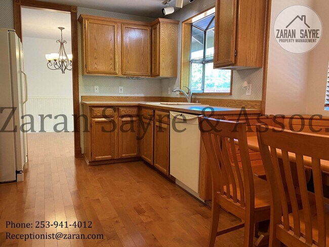 Building Photo - 197- Beautiful air conditioned home on Eas...