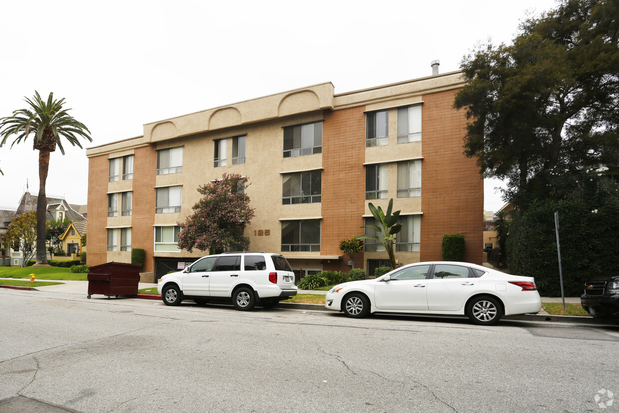 Building Photo - Cedar Park Apartments