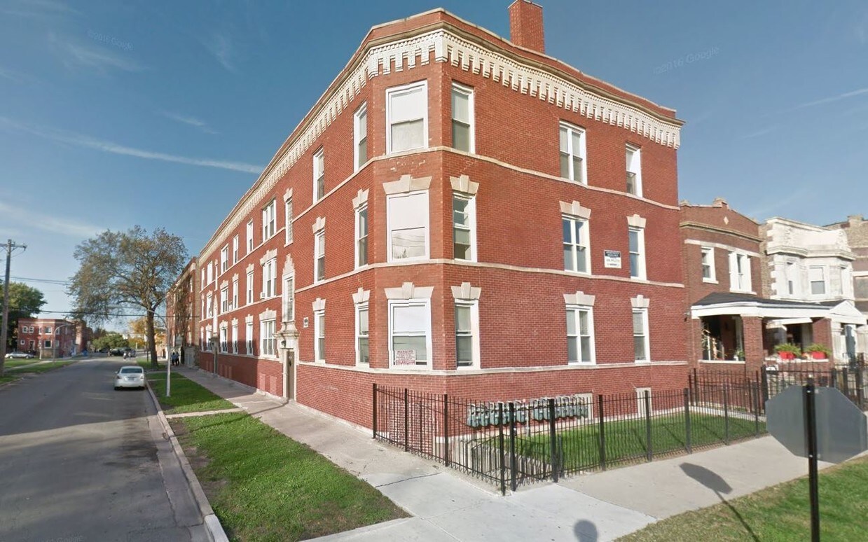 3454 W Lexington St Apartments in Chicago, IL