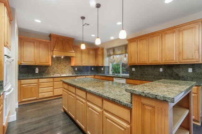 Building Photo - 3546 Cassis Ct