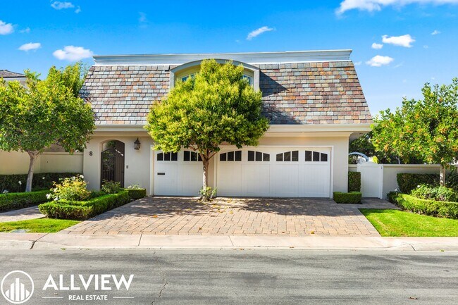 Foto del edificio - Stunning 3 Bedroom + Bonus Room 3.5 Bath A...