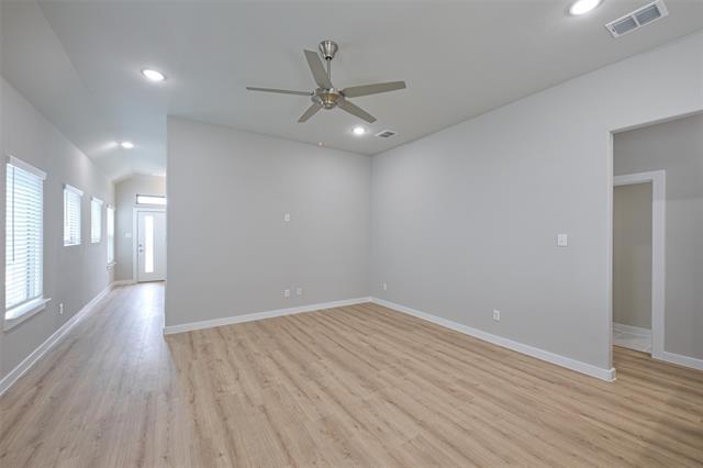 Foto del edificio - 3032 Leatherwood Ln