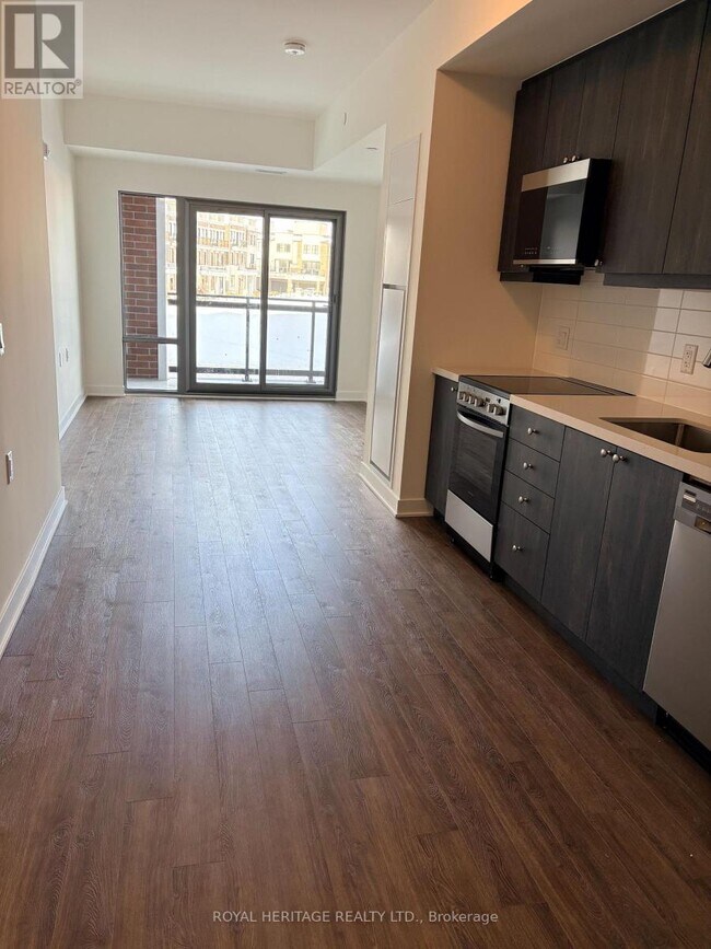 Photo du bâtiment - 51 Clarington Blvd