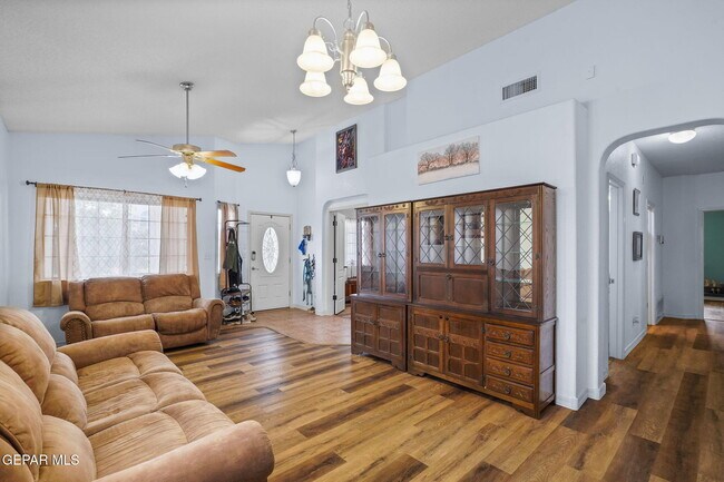 Foto del edificio - 14057 Tower Point Way