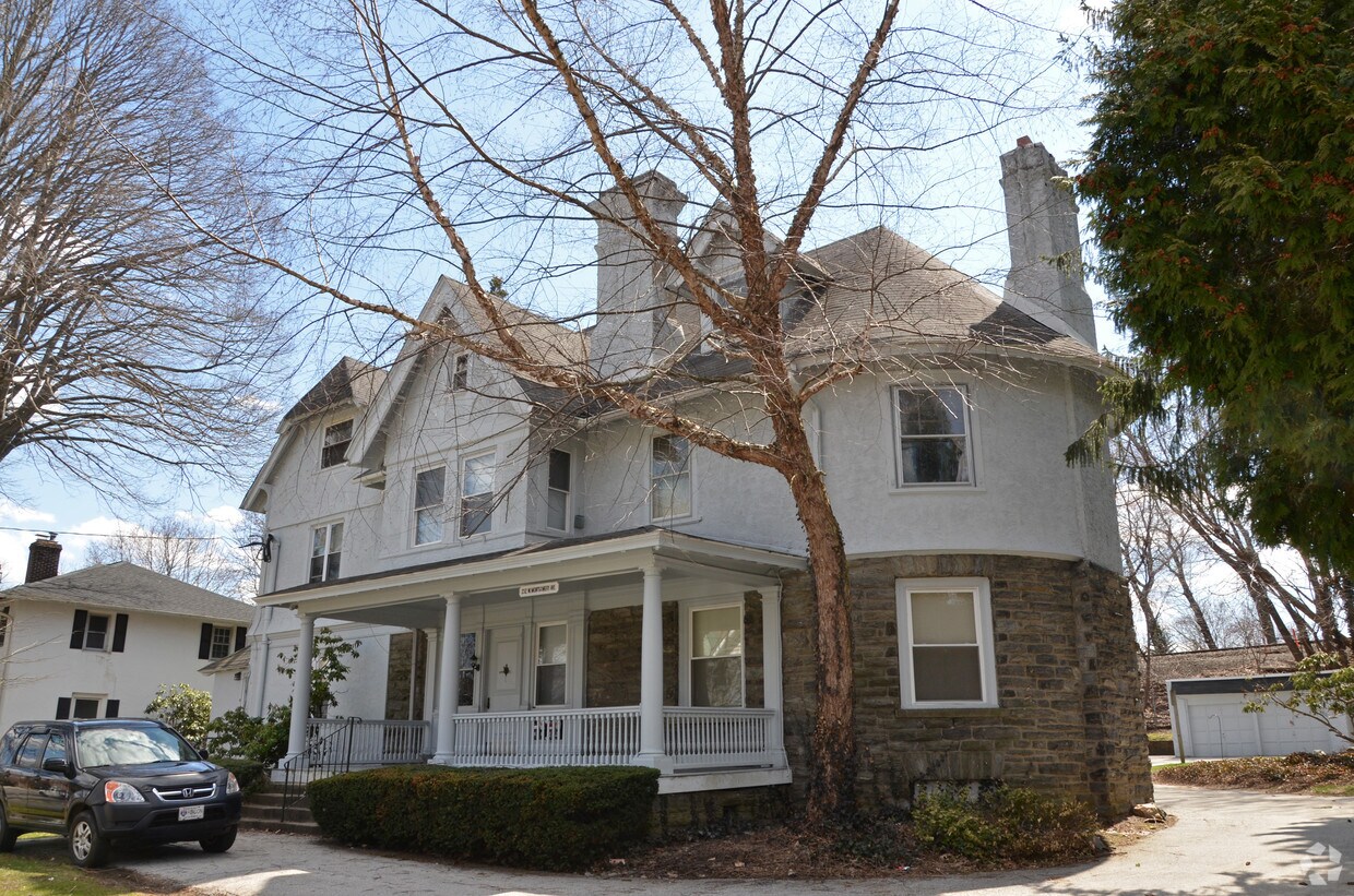 Building Photo - 232 Montgomery Ave