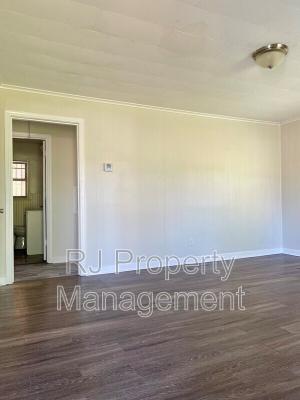 Building Photo - 3328 Benjestown Rd
