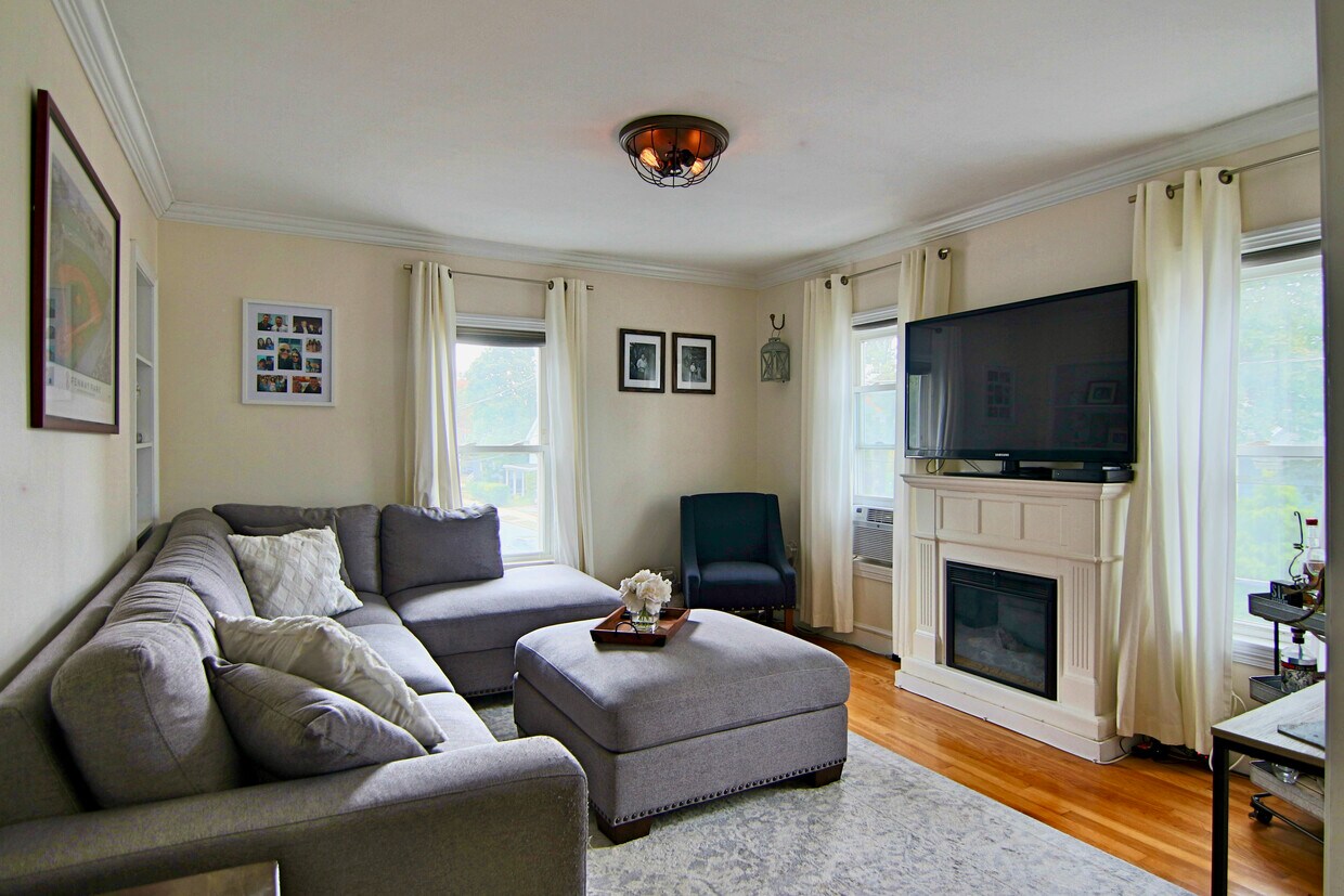 Primary Photo - 23 Baxter St