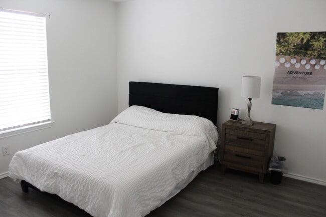 Foto del edificio - 311 Lebanon St