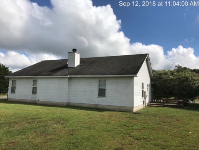 Building Photo - 146 Chapel Hill Dr