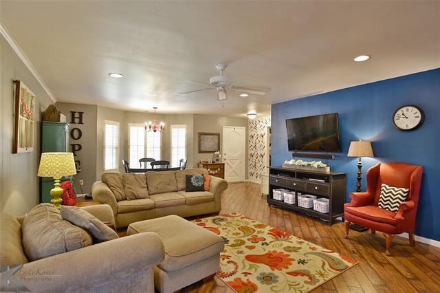 Foto del edificio - 2132 Sylvan Dr