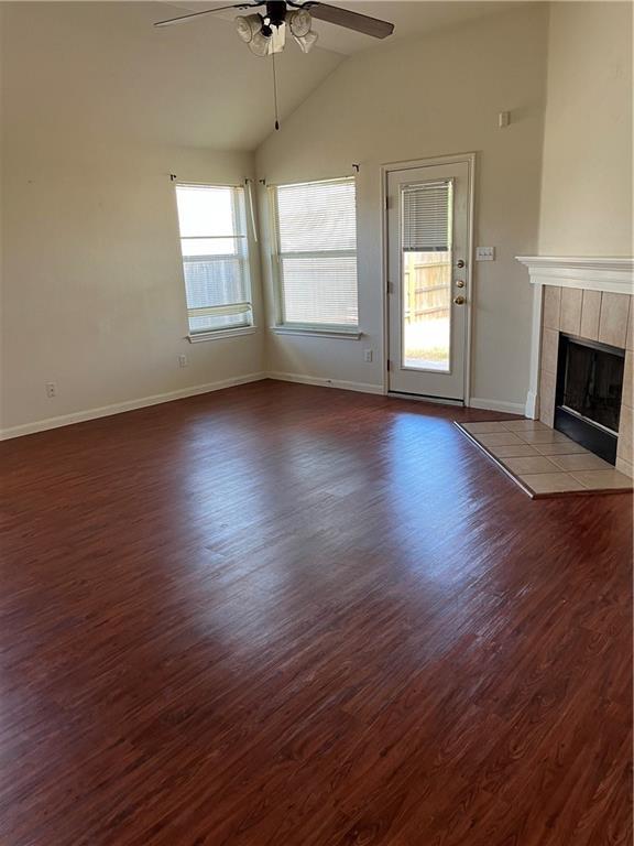 Building Photo - 251 Goldenrod St