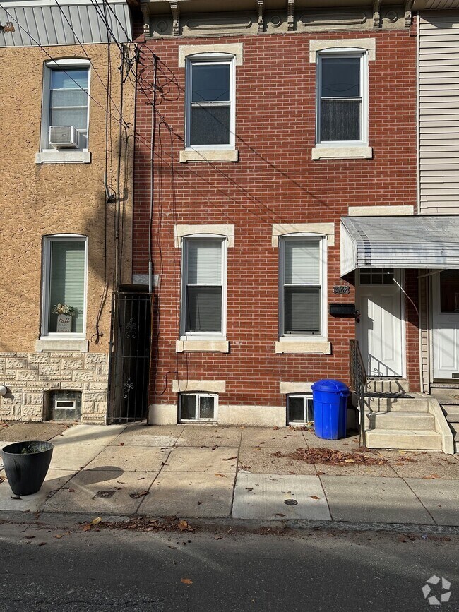 Apartments for Rent in 19134