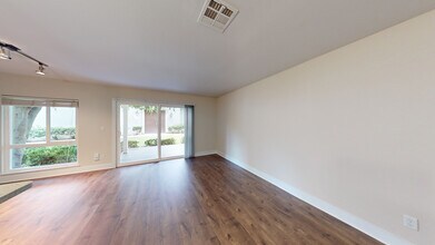 Interior Photo - 27 Seventy Five Mesa Verde