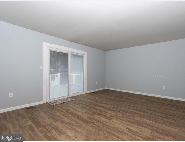 Building Photo - 8926 Trimble Way