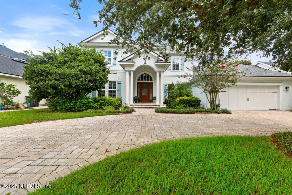 Foto principal - 1175 Eagle Point Dr