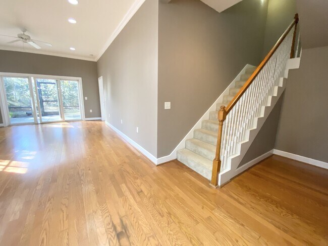 Foto del edificio - Four Bedroom Townhouse w/ Garage in Seagrass Station!