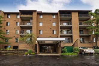 Building Photo - 3004 Glenmore Ave