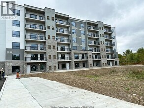Building Photo - 3320 Stella Crescent